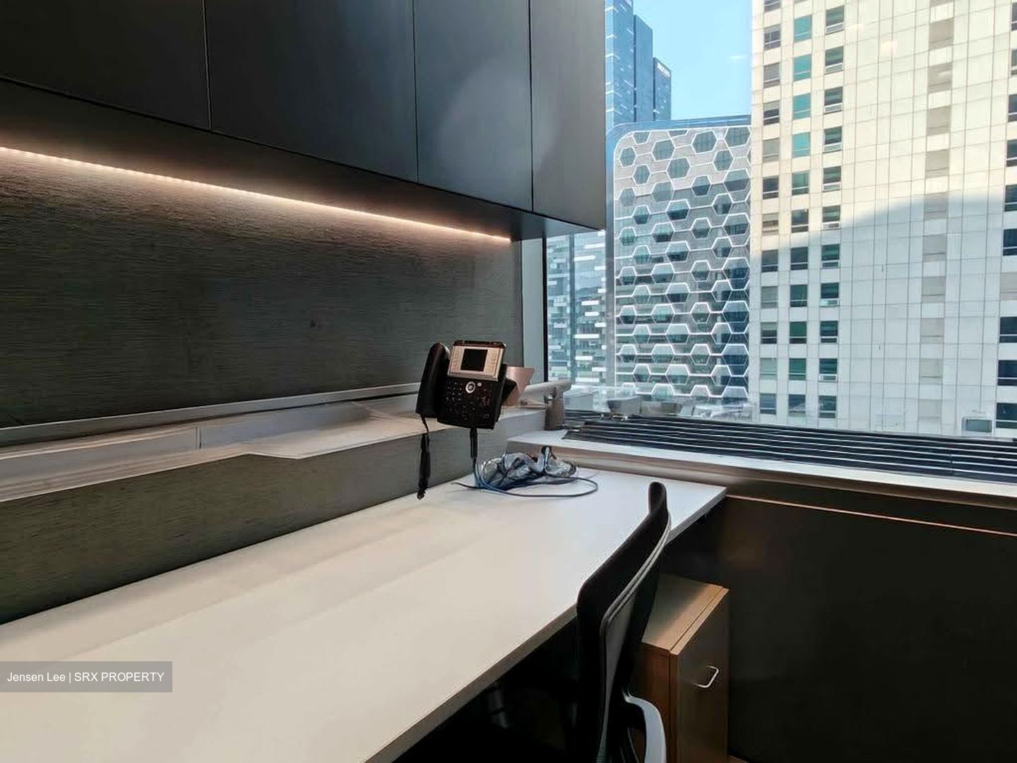 Robinson Square (D1), Office #614453761